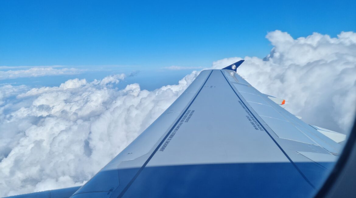 Como superar o medo de voar e aproveitar suas viagens